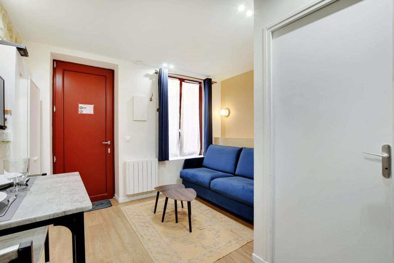 Freshly Renovated Apartment In The Heart Of Párizs Kültér fotó